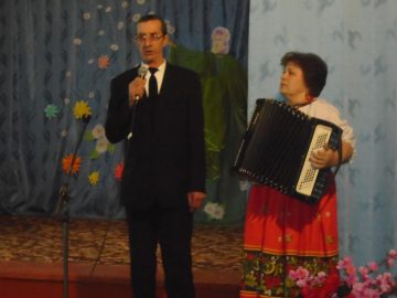 Самодеятельный певец